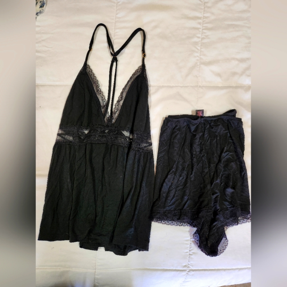 Victoria secret matching pajamas set large